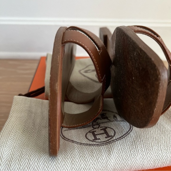 HERMÈS Oran Sandals Gold size EU 38.5/US 8.5 - Picture 5 of 14